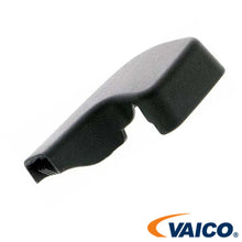 Load image into Gallery viewer, 2006-09 BMW 325 328 330 335 M3 Windshield Wiper Arm Plastic Cover 7 138 990