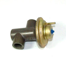 Load image into Gallery viewer, New OE Emission Control EGR Valve 1972-73 Mercedes 220 115.920 000 140 10 60
