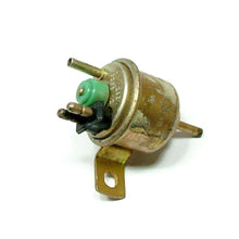 Load image into Gallery viewer, Electric Vacuum Change Over Valve Green Cap Mercedes 280 280C 280S 001 540 19 97