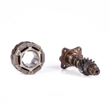 Load image into Gallery viewer, Automatic Transmission Governor Drive Shaft Gear Set Mercedes W 108 109 110 111