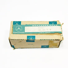 Load image into Gallery viewer, Hot Starting Aid Relay Control Unit New OE 1976 Mercedes 450 SE SEL SL SLC
