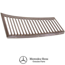 Load image into Gallery viewer, Right Hood Air Intake Grille 1973-89 Mercedes 280 350 380 450 560 SL SLC 02 65
