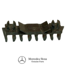 Load image into Gallery viewer, 1959-73 Mercedes 190 200 220 230 250 280 Spark Plug 4 Wire Guide 115 159 01 40
