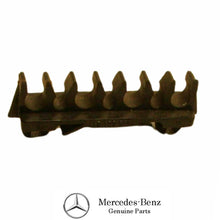 Load image into Gallery viewer, 1959-73 Mercedes 190 200 220 230 250 280 Spark Plug 4 Wire Guide 115 159 01 40
