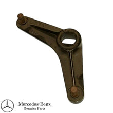 Load image into Gallery viewer, 60-70 Mercedes Right Dash Defroster Nozzle Vent Cable Pivot Lever 110 831 04 33
