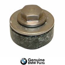 Load image into Gallery viewer, 2001-08 BMW M3 Z3 M Z4 M Valve Cover Cap Nut with Seal and Washer 7mm  7 838 075
