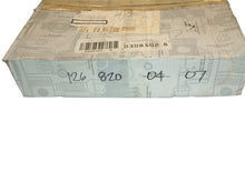Load image into Gallery viewer, 1984-89 Mercedes 300 380 420 500 560 Electric Seat Transmission with Cables
