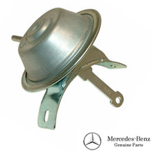 Load image into Gallery viewer, 1973-74 Mercedes 280 280C M110 DOHC Ignition Distributor Vacuum Advance Control
