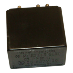 1976-80 Mercedes Windshield Wiper Motor Intermittent Delay Relay 123 821 00 63