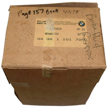 Load image into Gallery viewer, Complete Brake Master Cylinder Fluid Reservoir Tank 1977-88 BMW 5 &amp; 6  1 151 729

