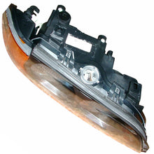 Load image into Gallery viewer, 1997-98 BMW E39 528i 540i Right Headlight Headlamp Assembly Halogen 8 362 526
